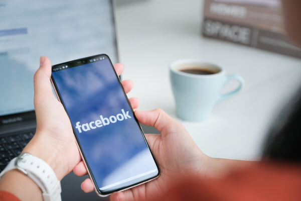 Facebook hat mit der Verarbeitung personenbezogener Daten über zehn Jahre hinweg gegen das Gesetz verstoßen
